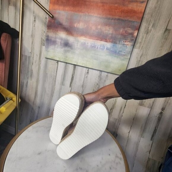 Madden Girl Case Rose Gold Glitter Sandal - Picture 2 of 4